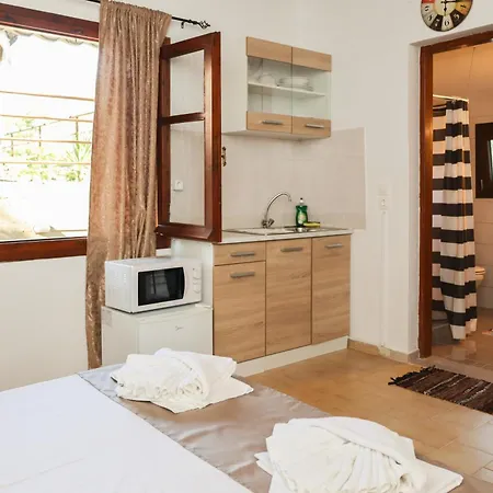 Apartment F & B Collection - Skiathos For 2 *